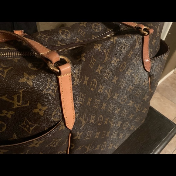 Louis Vuitton Totally GM - Picture 4 of 8